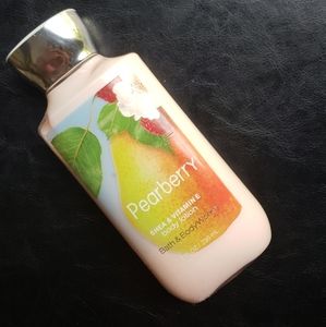 💚BOGO💚 Bath and Body Pearberry Lotion
